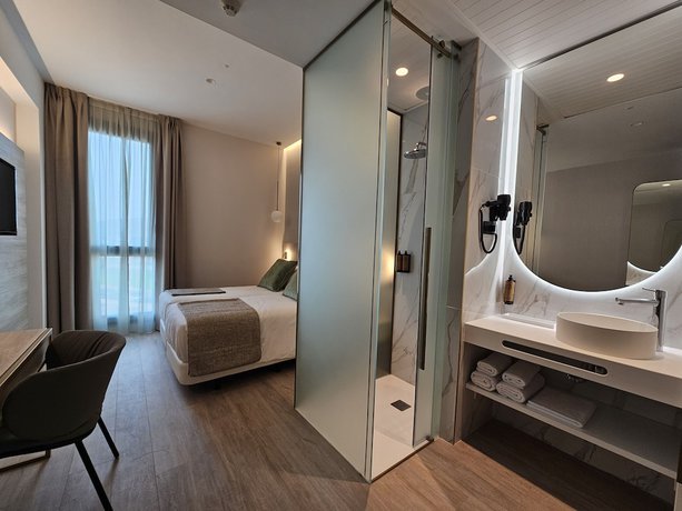 Imagen de la habitación del Hotel Málaga Vibes. Foto 14