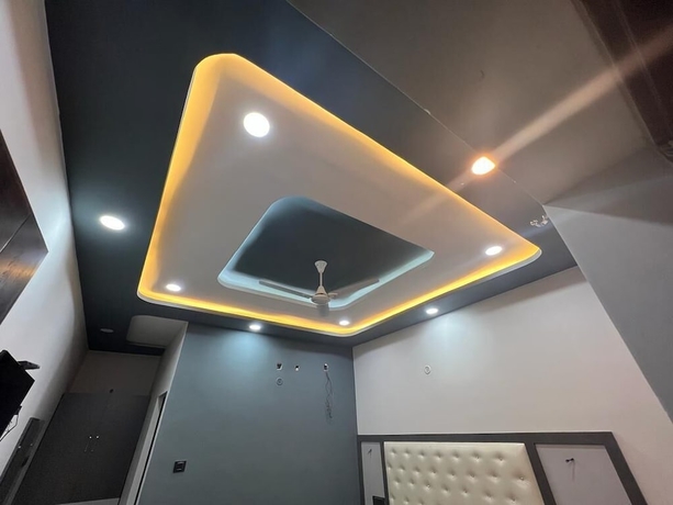 Imagen de la habitación del Hotel Maan Avadh. Foto 11