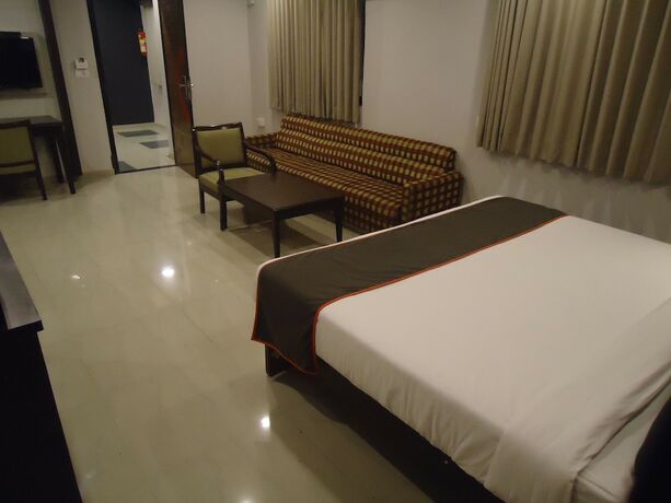 Imagen general del Hotel Maan Residency. Foto 9