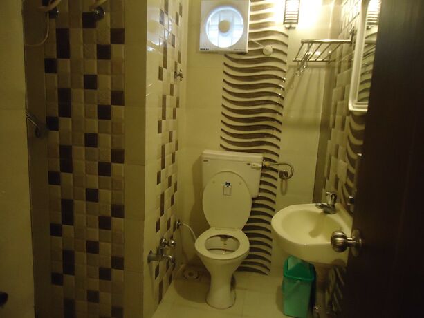 Imagen general del Hotel Maan Residency. Foto 11