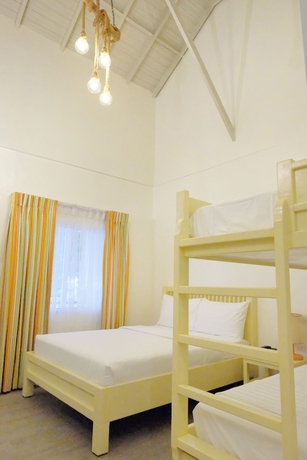 Imagen de la habitación del Hotel Maayo San Remigio. Foto 15