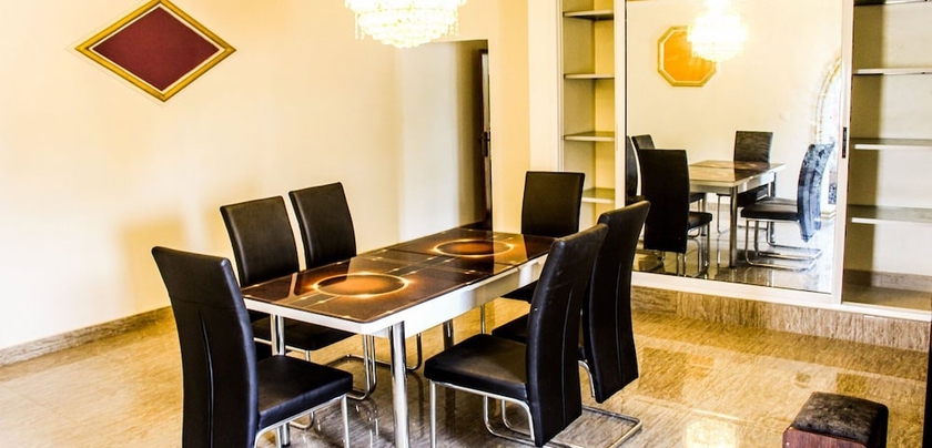 Imagen del bar/restaurante del Hotel Mabea Beach. Foto 2