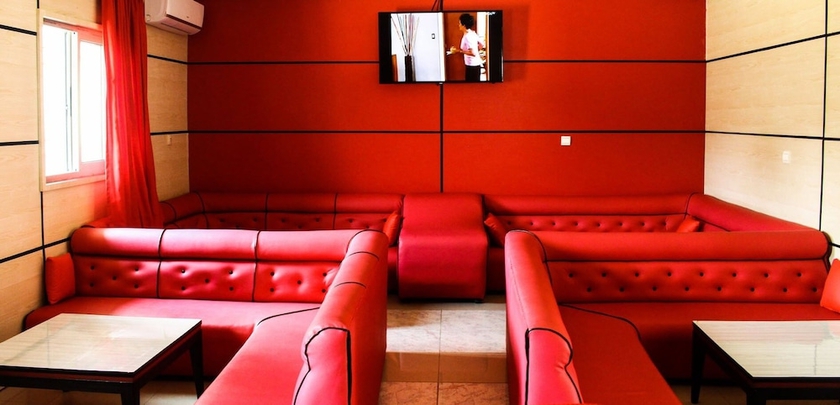 Imagen del bar/restaurante del Hotel Mabea Beach. Foto 3