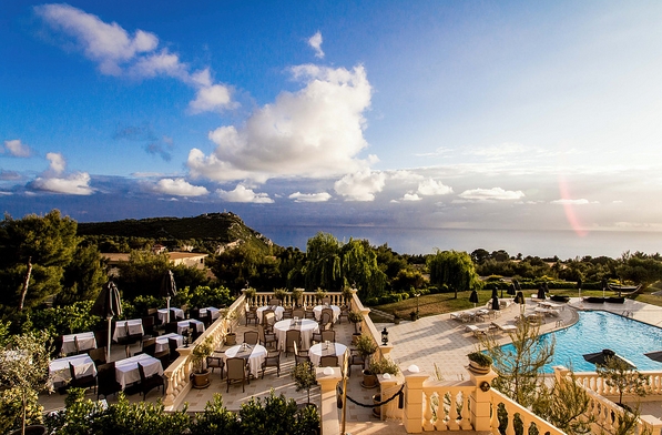 Imagen general del Hotel Mabely Grand. Foto 11