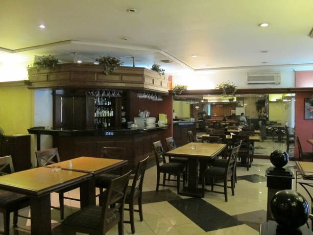 Imagen del bar/restaurante del Hotel Mabini Mansion. Foto 3