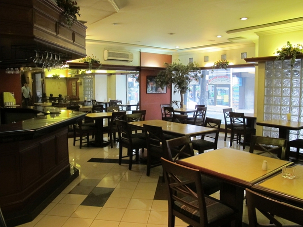 Imagen del bar/restaurante del Hotel Mabini Mansion. Foto 4