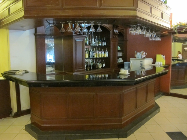 Imagen del bar/restaurante del Hotel Mabini Mansion. Foto 8