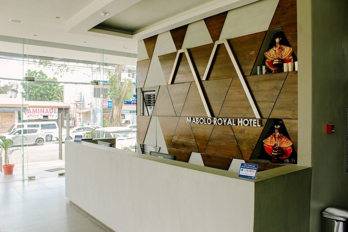 Imagen de los interiores del Hotel Mabolo Royal. Foto 15