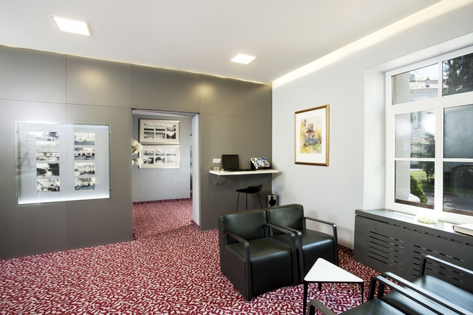 Imagen de los interiores del Hotel Mabre Residence. Foto 11