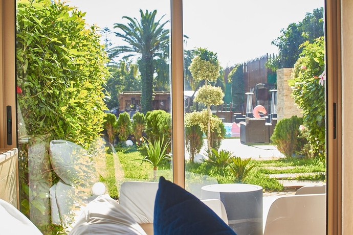 Imagen de la habitación del Hotel Mabrouk and Suites. Foto 15