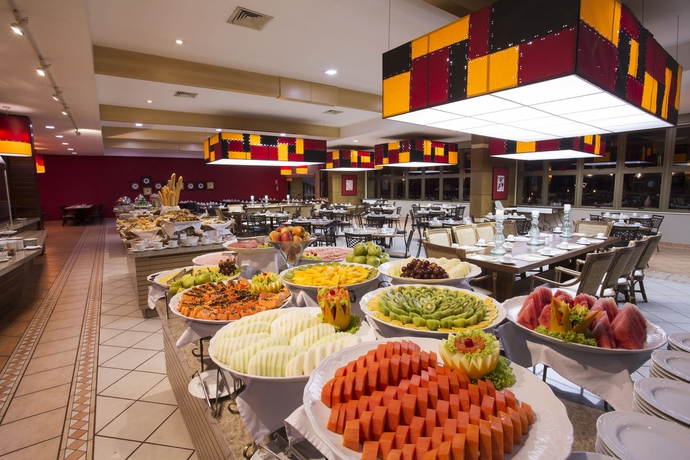 Imagen del bar/restaurante del Hotel Mabu Thermas Grand Resort. Foto 4