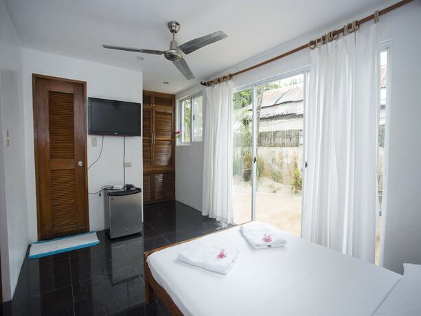 Imagen general del Hotel Mabuhay Beach House. Foto 10