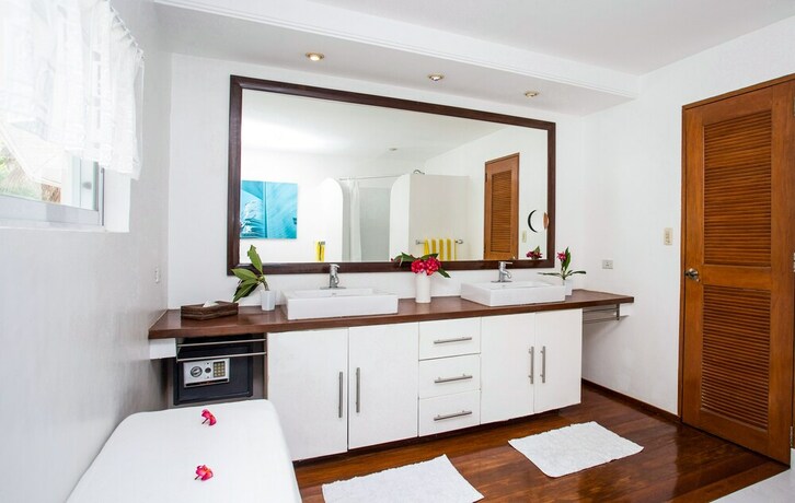 Imagen de la habitación del Hotel Mabuhay Beach House. Foto 28