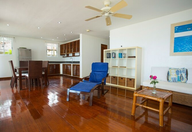Imagen de los interiores del Hotel Mabuhay Beach House. Foto 39