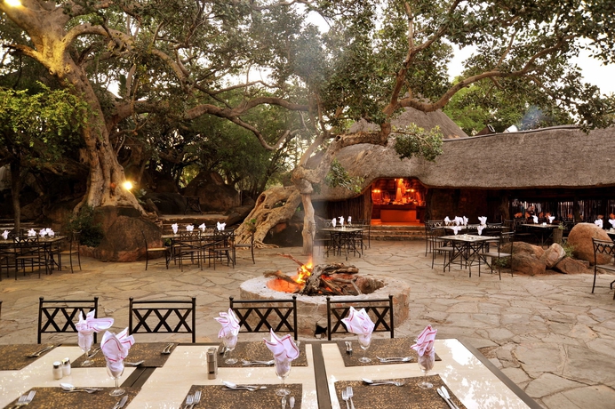 Imagen del bar/restaurante del Hotel Mabula Game Lodge. Foto 5