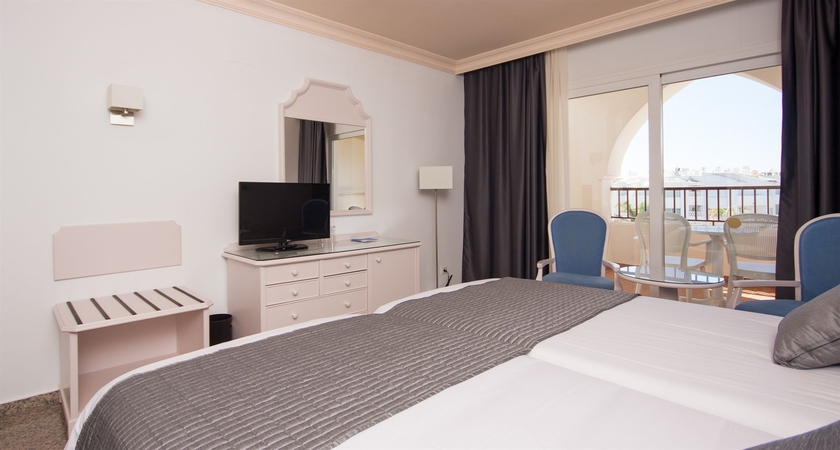 Imagen de los interiores del Hotel Mac Puerto Marina Benalmadena. Foto 14