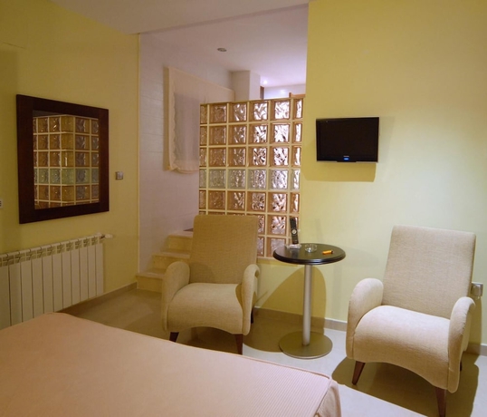 Imagen de la habitación del Hotel Macami. Foto 12