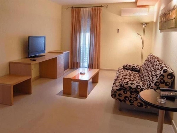 Imagen de la habitación del Hotel Macami. Foto 18