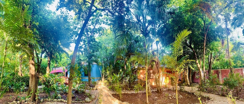 Imagen de los exteriores del Hotel Macan Ché. Foto 11