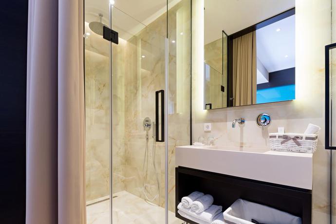 Imagen de la habitación del Hotel Maccani Luxury Suites. Foto 3