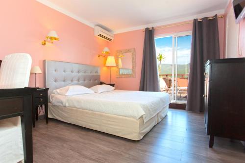 Imagen general del Hotel Macchia e Mare. Foto 1