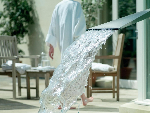 Imagen de la piscina del Hotel Macdonald Bath Spa. Foto 15