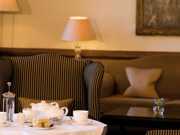 Imagen de los interiores del Hotel Macdonald Bear. Foto 13