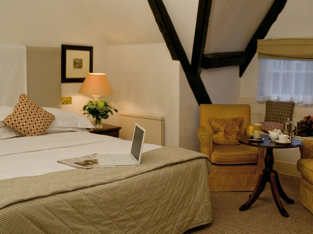 Imagen de los interiores del Hotel Macdonald Bear. Foto 15