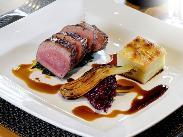 Imagen del bar/restaurante del Hotel Macdonald Cardrona , Golf and Spa. Foto 4