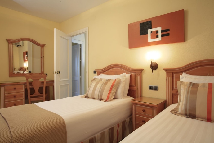 Imagen de la habitación del Hotel Macdonald Dona Lola Resort. Foto 13