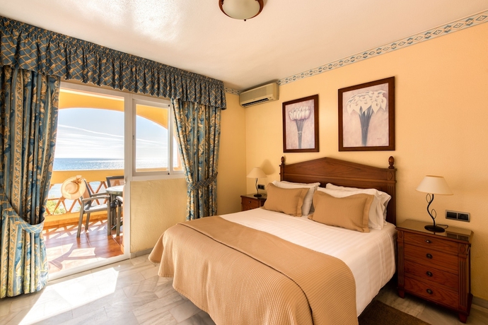 Imagen de la habitación del Hotel Macdonald Dona Lola Resort. Foto 15