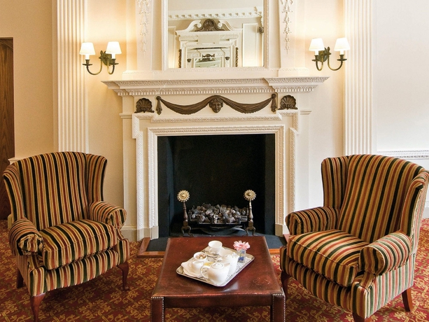 Imagen de los interiores del Hotel Macdonald Elmers Court Hotel & Resort. Foto 15