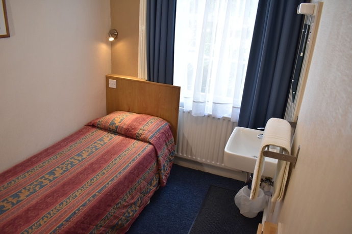 Imagen de la habitación del Hotel Macdonald. Foto 16