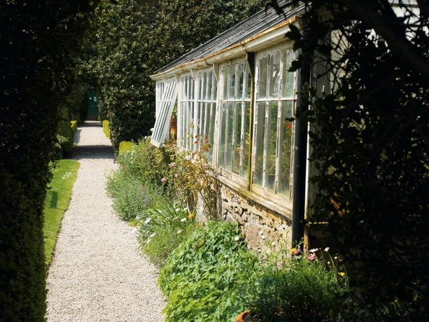 Imagen de los exteriores del Hotel Macdonald Pittodrie House. Foto 11