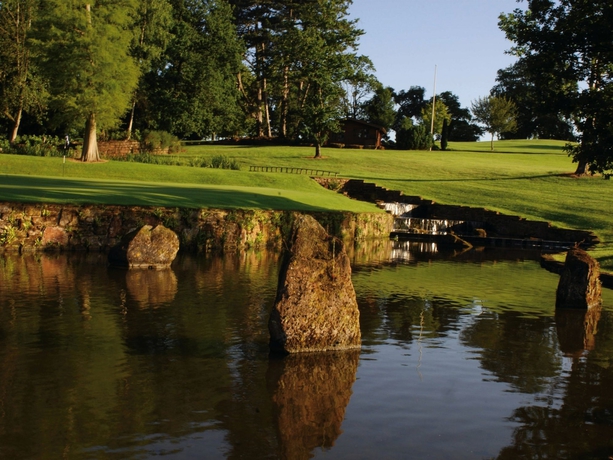 Imagen de los exteriores del Hotel Macdonald Portal , Golf and Spa. Foto 8
