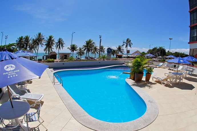 Imagen de la piscina del Hotel Macei&oacute; Mar. Foto 13