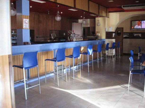 Imagen del bar/restaurante del Hotel Machaco. Foto 2