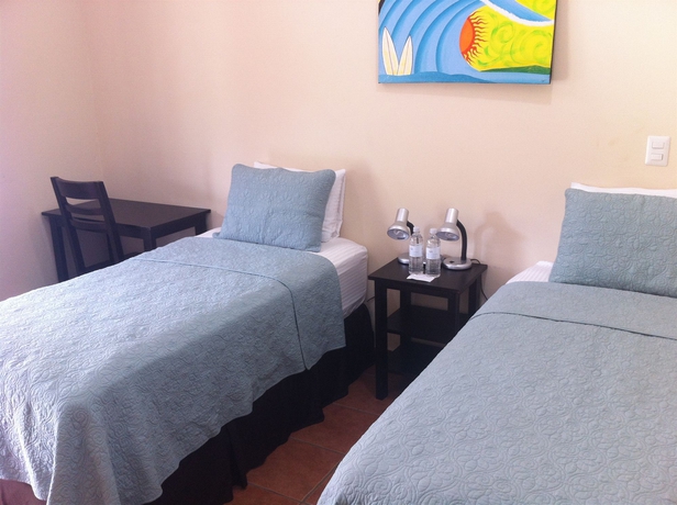 Imagen de la habitación del Hotel Machele' S Place Beachside and Pool. Foto 2