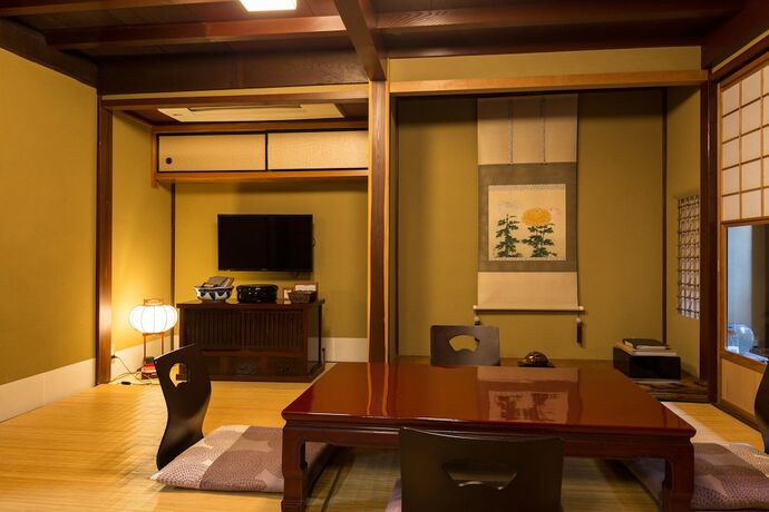Imagen de la habitación del Hotel Machiya Kanazawa Kikunoya. Foto 19