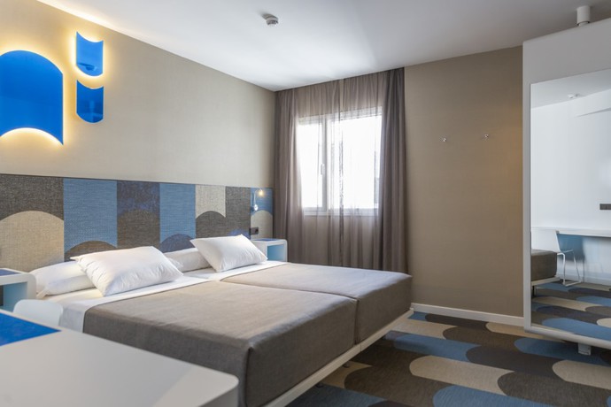 Imagen de la habitación del Hotel Macia Sevilla Kubb. Foto 24