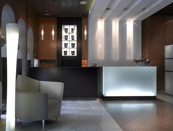 Imagen de los interiores del Hotel Macià Cóndor. Foto 16