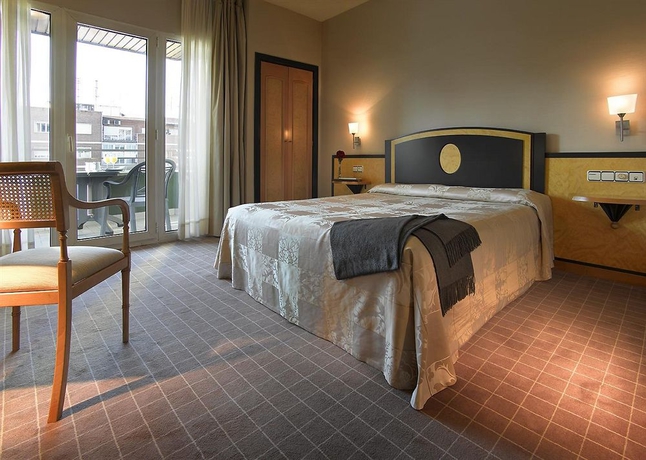 Imagen de la habitación del Hotel Macià Cóndor. Foto 12