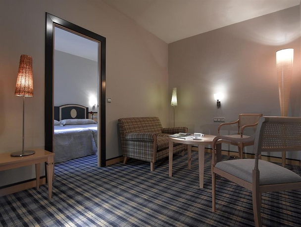 Imagen de la habitación del Hotel Macià Cóndor. Foto 13