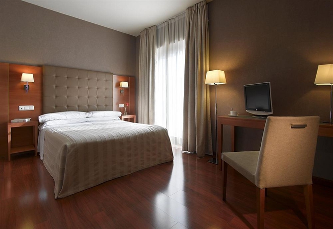 Imagen de la habitación del Hotel Macià Monasterio De Los Basilios. Foto 8