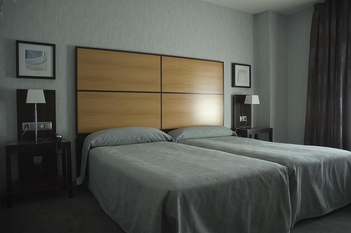 Imagen de la habitación del Hotel Macià Real De La Alhambra. Foto 5