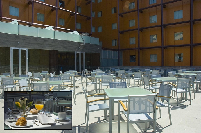 Imagen del bar/restaurante del Hotel Macià Real De La Alhambra. Foto 2