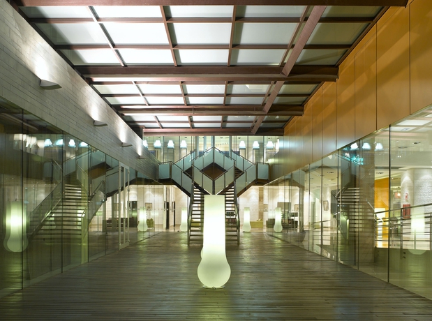 Imagen de los interiores del Hotel Macià Real De La Alhambra. Foto 9