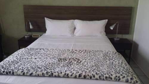 Imagen de la habitación del Hotel Mackay Motor Inn. Foto 1