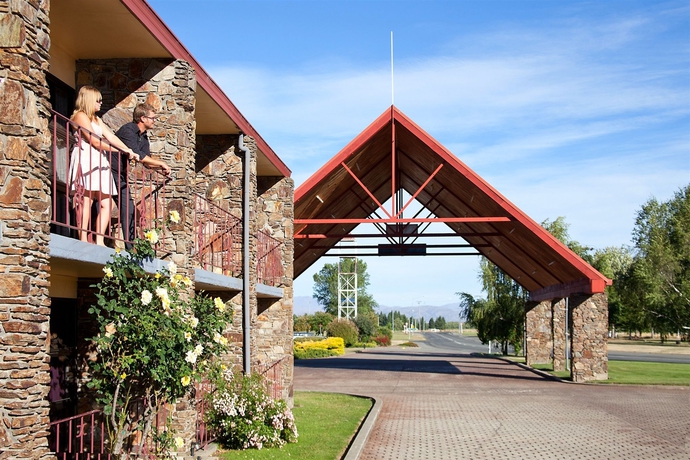 Imagen de los exteriores del Hotel Mackenzie Country Twizel. Foto 12