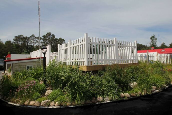 Imagen general del Hotel Mackinac Lake Trail Motel. Foto 6